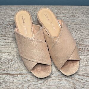 Clarks Women's Metallic Blush Mules